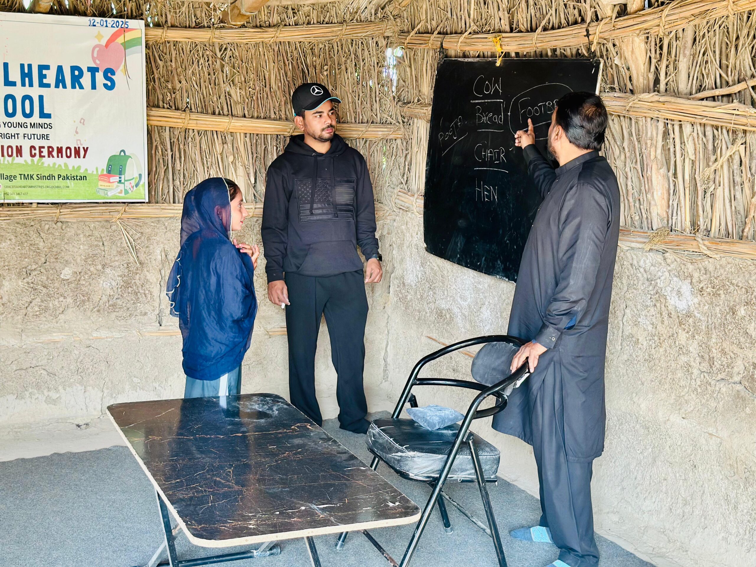 Food distribution photo 4